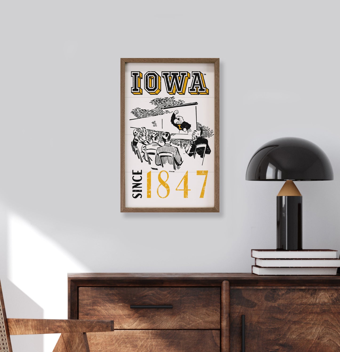 Iowa Hawkeyes Herky On Screen Since 1847 10x16 / White
